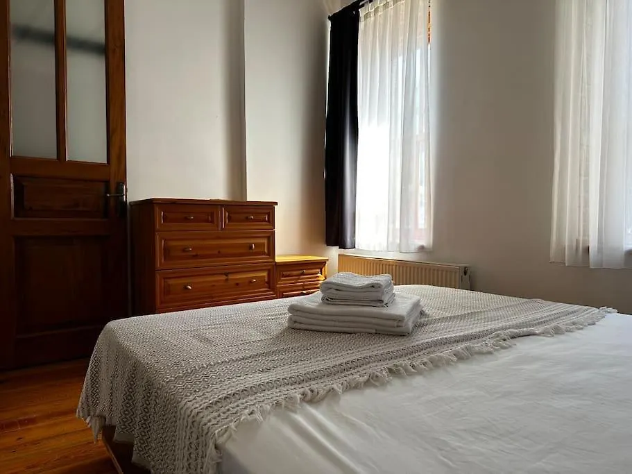2Br, 2Ba, Ground Flr Of Historical Building, Galata Apartment Istanbul