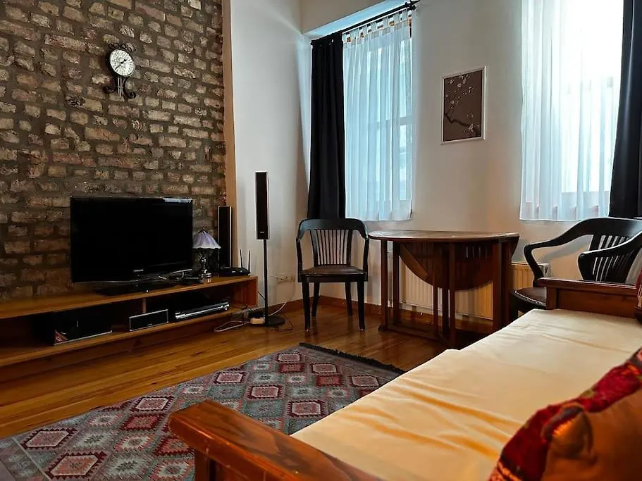 2Br, 2Ba, Ground Flr Of Historical Building, Galata Apartment Istanbul 0*,  Turcia